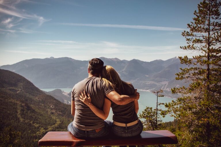 When Closeness Feels Impossible: Understanding Emotional Distance in Relationships